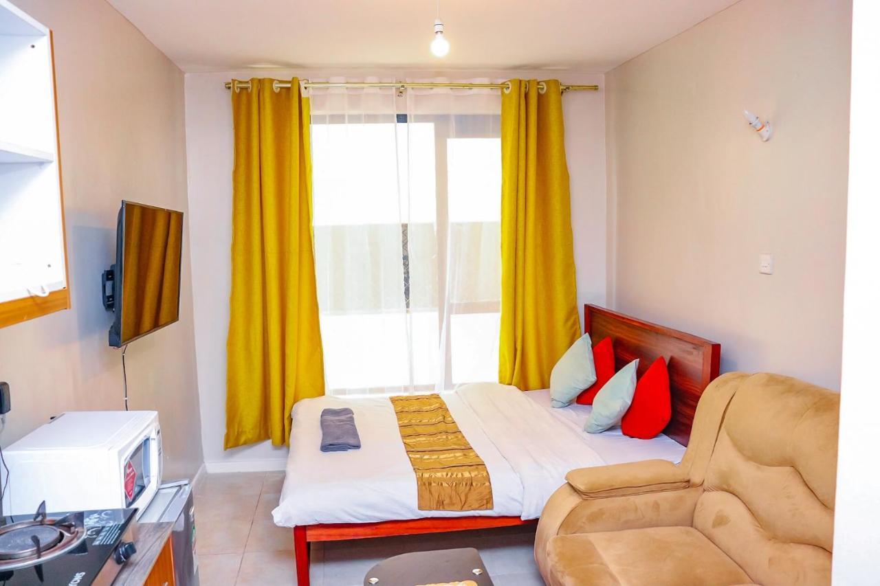 Coral Bell, Tsavo Apartments Hosted By Ann Waweru Kiambu Ngoại thất bức ảnh